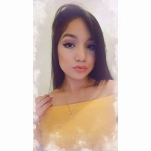 Meet your Posher, Adela yesenia